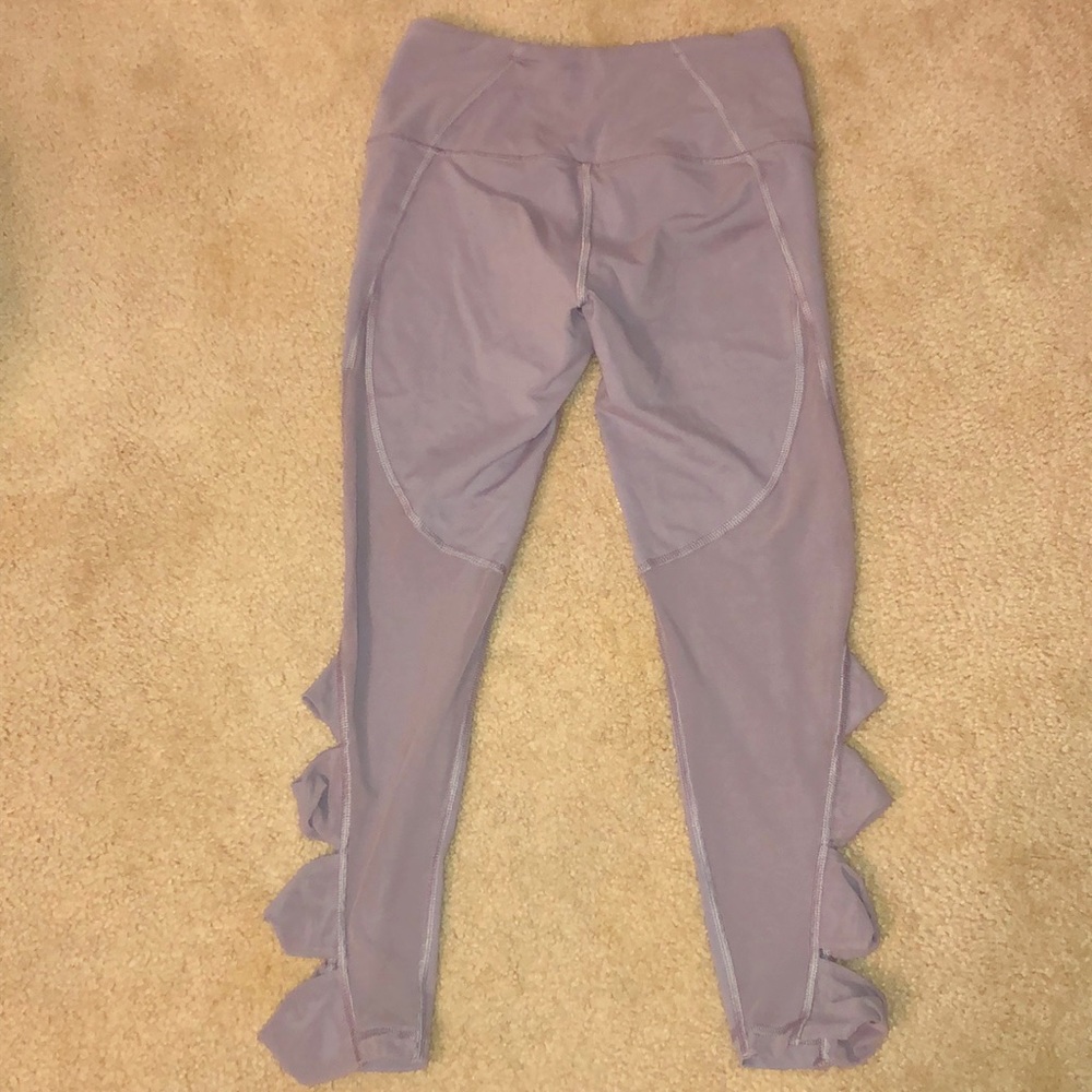 Cute Victoria’s Secret Sport Capri Leggings